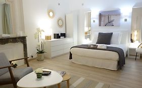 Arles Getaway - La Suite Arlésienne